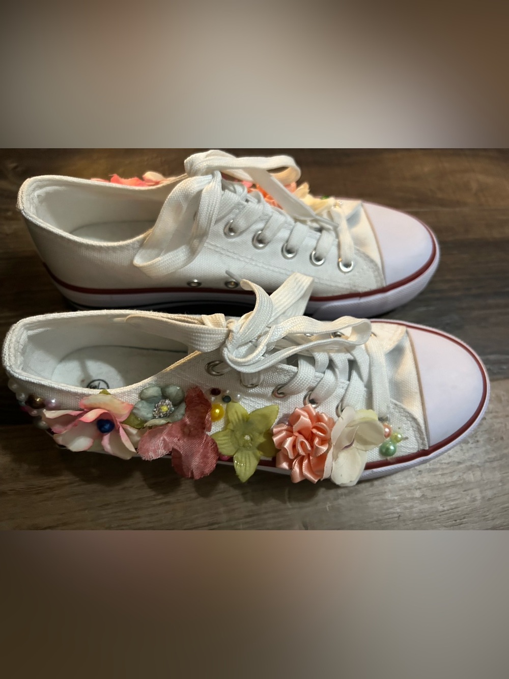 White Floral-Embellished 3D Blossom Decor Casual Lace Up Canvas Shoes 6 Youth